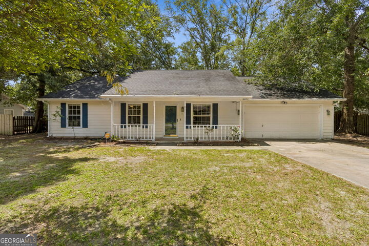 Property Photo:  111 Royal Acres Circle  GA 31548 