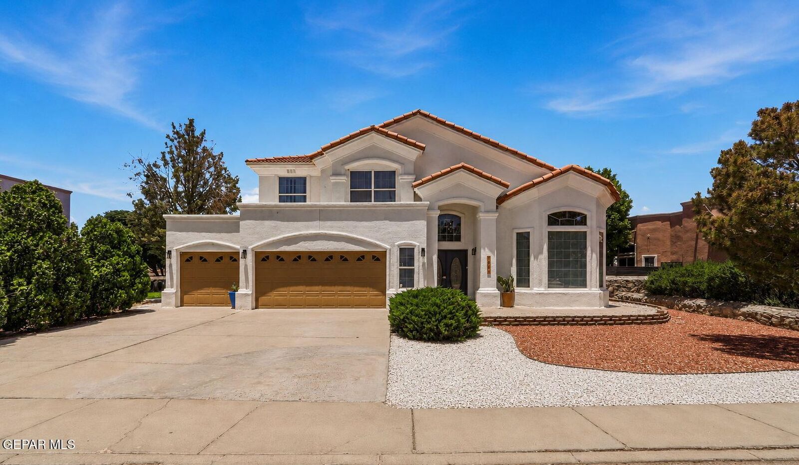 Property Photo:  1035 Los Moros Drive  TX 79932 