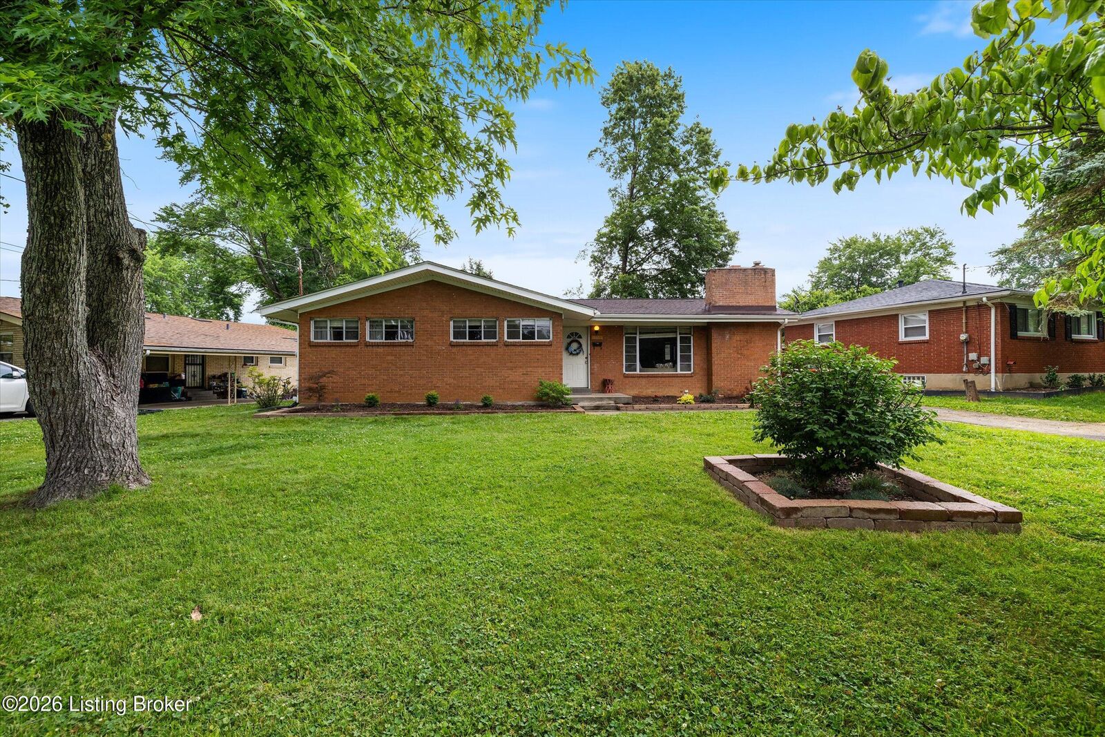 Property Photo:  4313 Naneen Dr  KY 40216 