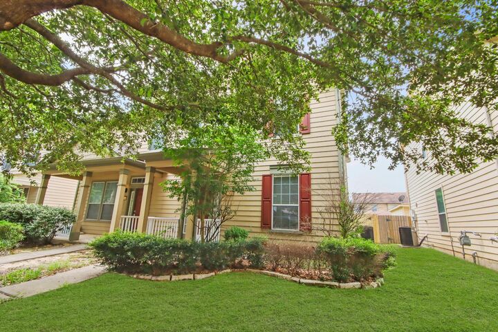 Property Photo:  23611 Wildwood Green Way  TX 77373 
