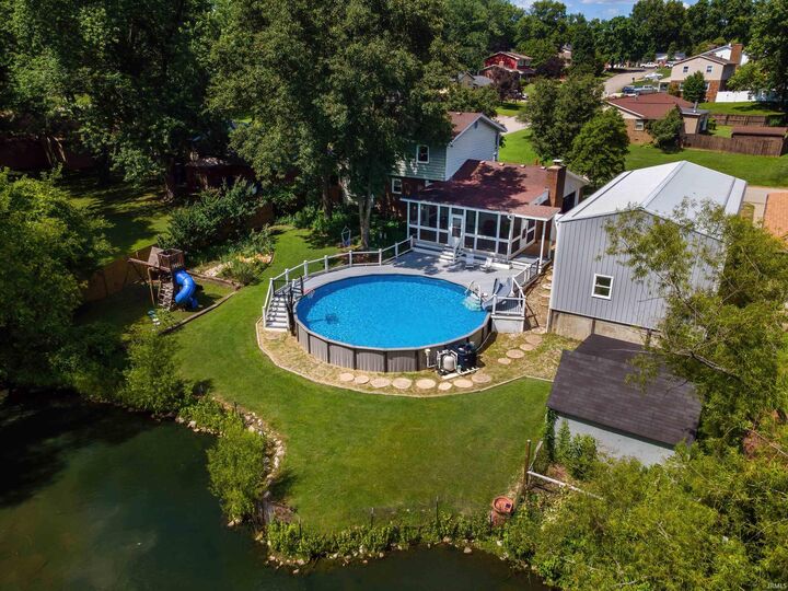 Property Photo:  406 Holly Hill Drive  IN 47710 