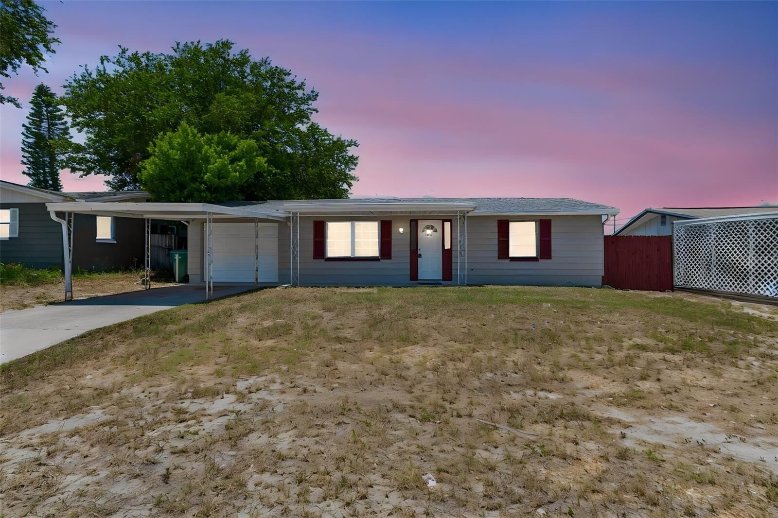Property Photo:  3521 Oakhurst Drive  FL 34691 