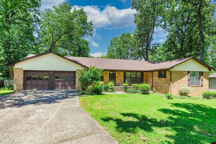 Property Photo:  809 Columbia Avenue  AR 72653 