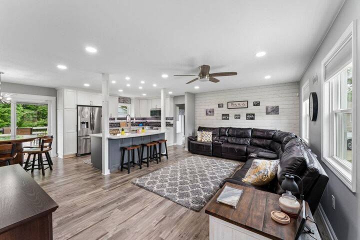 Property Photo:  3084 Eugene Street  MI 48519 