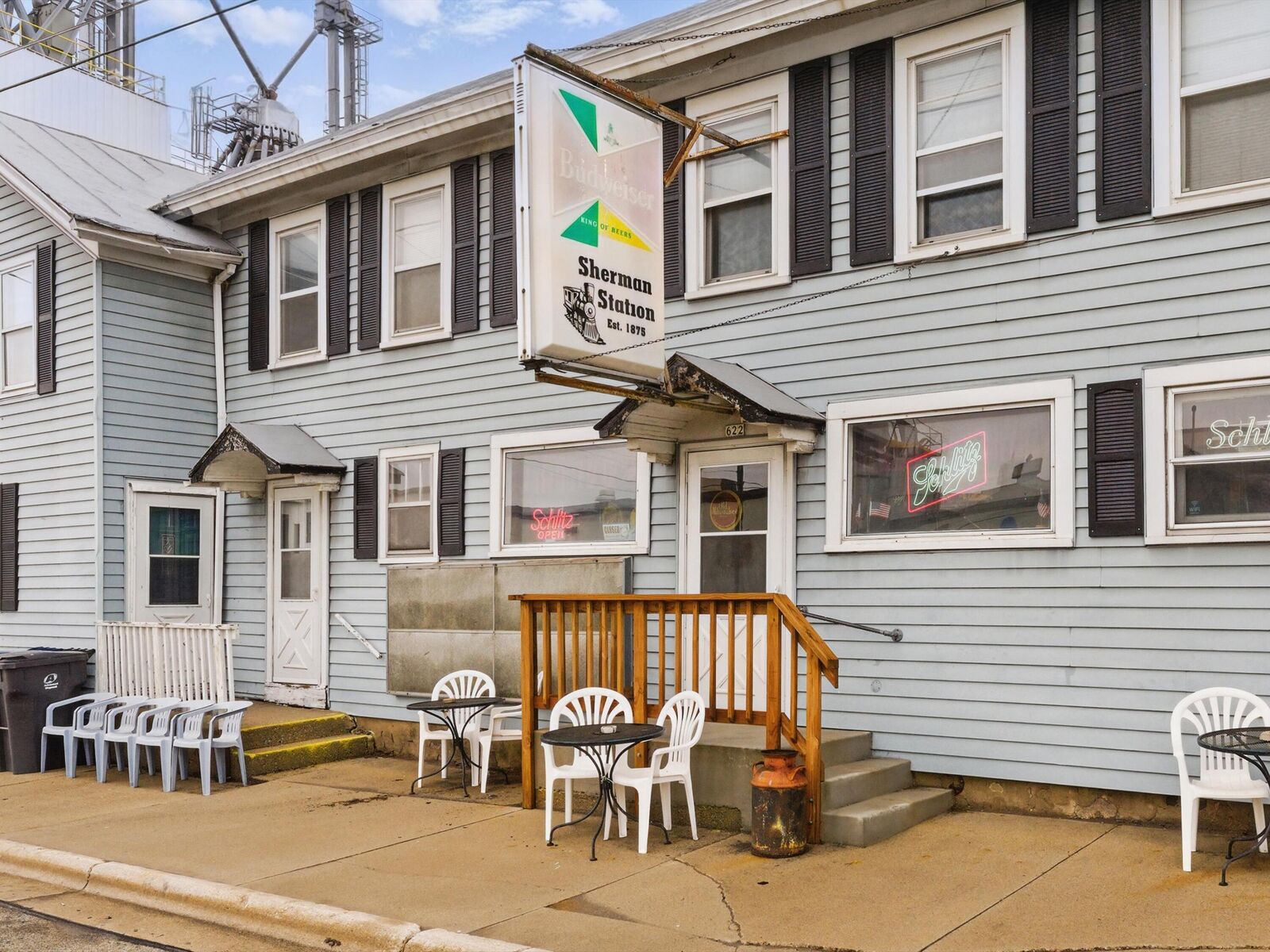 Property Photo: 622 Maine Ave WI 53001