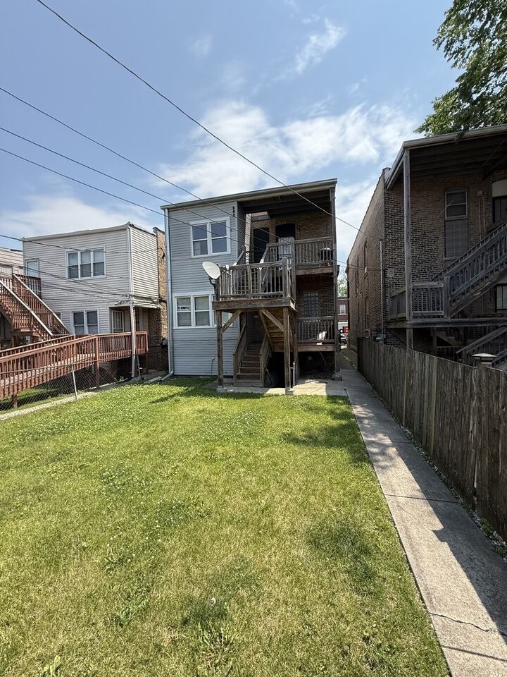 Property Photo:  7544 S Sangamon Street  IL 60620 