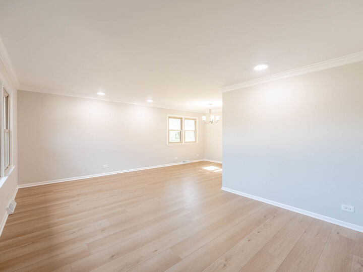 Property Photo: 978 Sycamore Lane IL 60103