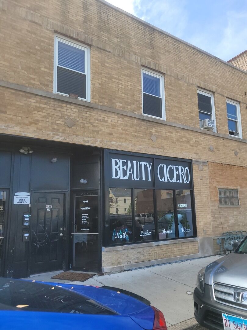 Property Photo: 4909 W 14th Street 2-F IL 60804