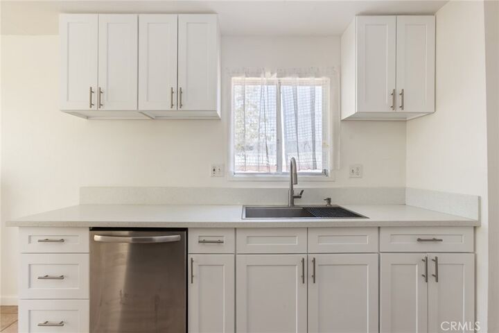 Property Photo:  40712 179th E  CA 93535 
