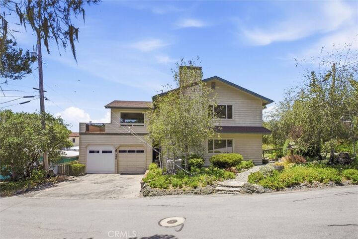 Property Photo:  490 Warwick Street  CA 93428 