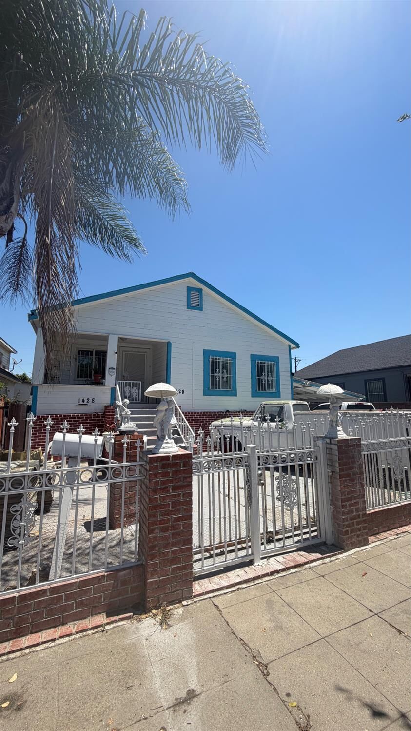 Property Photo:  1428 S Sutter Street  CA 95206 