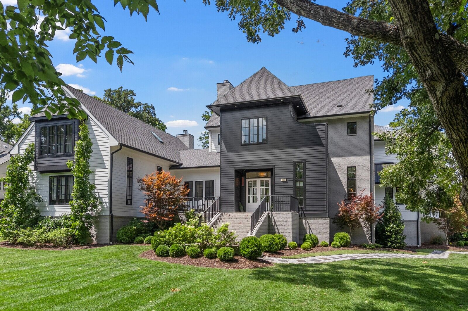 Property Photo:  900 Marengo Ln  TN 37204 