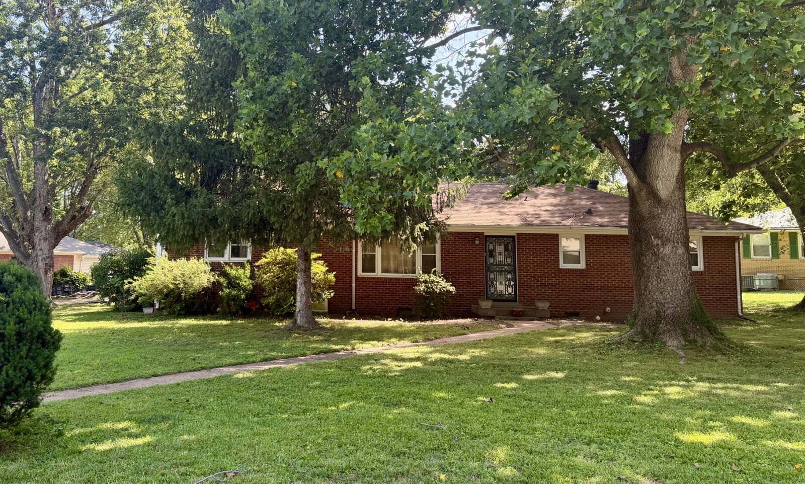 Property Photo:  1 Gettysburg Street  TN 37042 