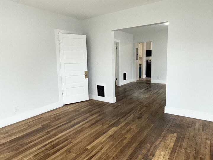 Property Photo:  6 Holmes Street  NH 03060 