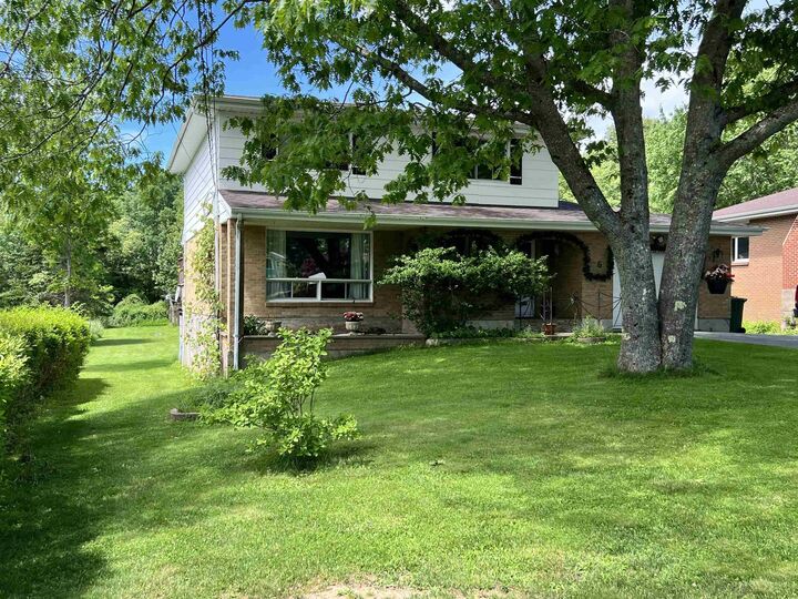 Property Photo: 6 Raymond Drive NS B4C 1H2