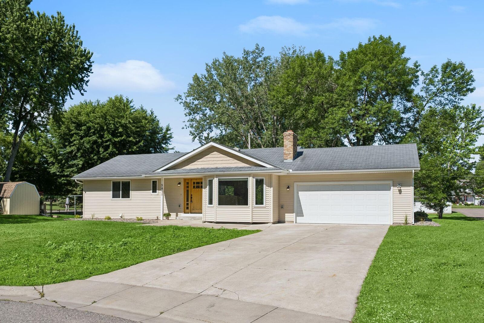 Property Photo: 5447 54th Circle NE MN 55301