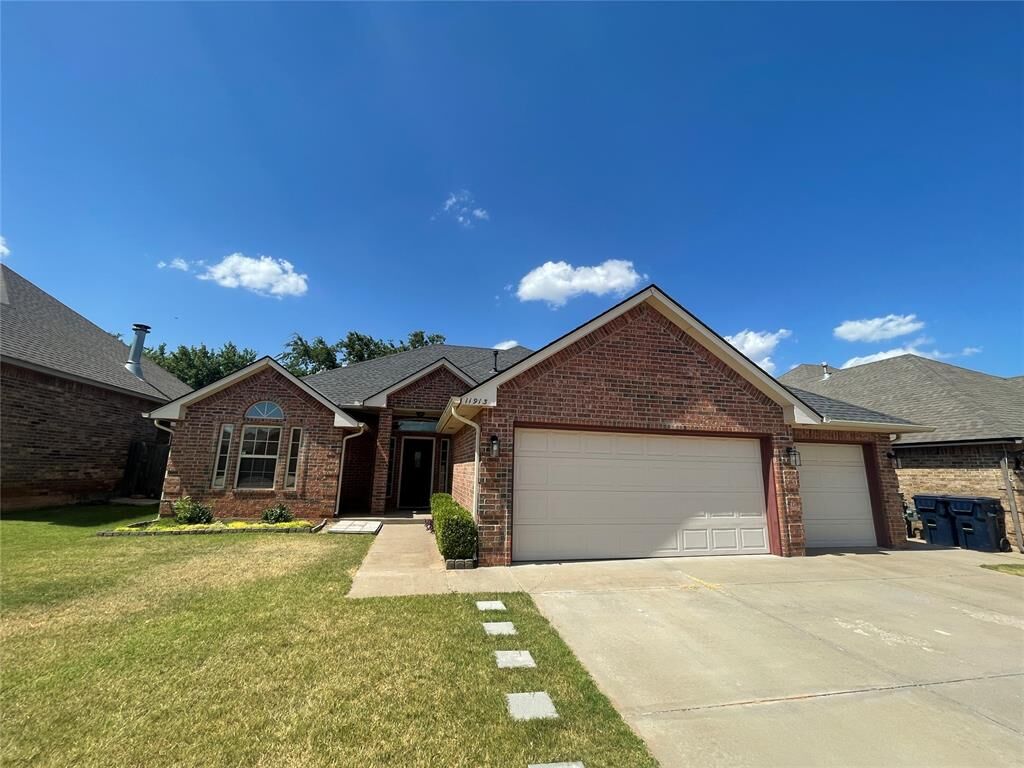 Property Photo:  11913 SW 17th Street  OK 73099 