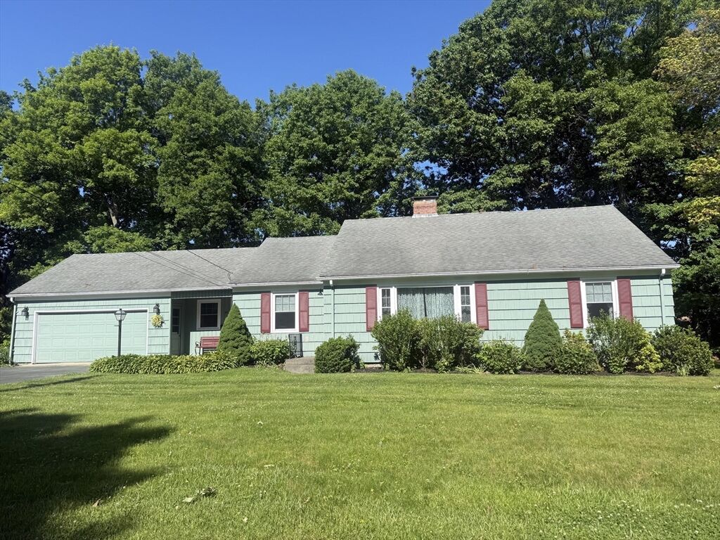 Property Photo: 50 Edgewood Rd MA 01545