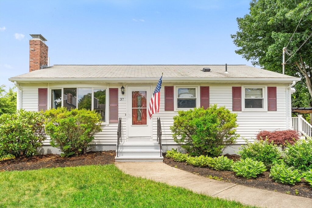 Property Photo:  37 Angelo St  MA 01604 