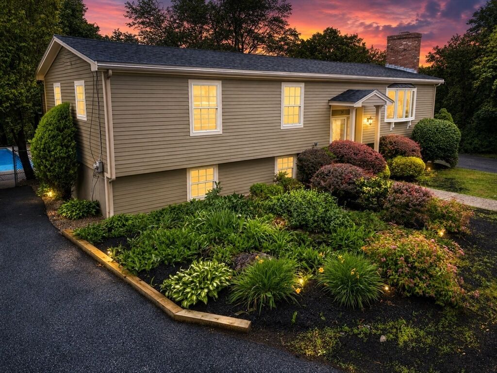 Property Photo:  24 Prospect Avenue  MA 01906 