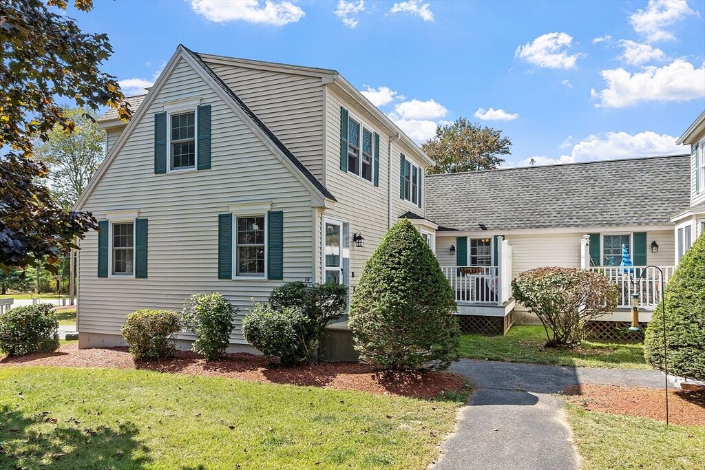Property Photo:  14 Century Way 14  MA 01440 