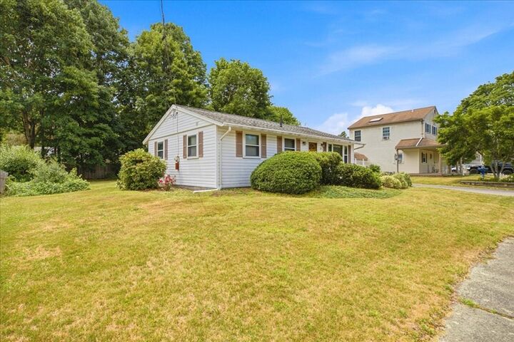Property Photo:  20 Pine Hill Ter  MA 02370 