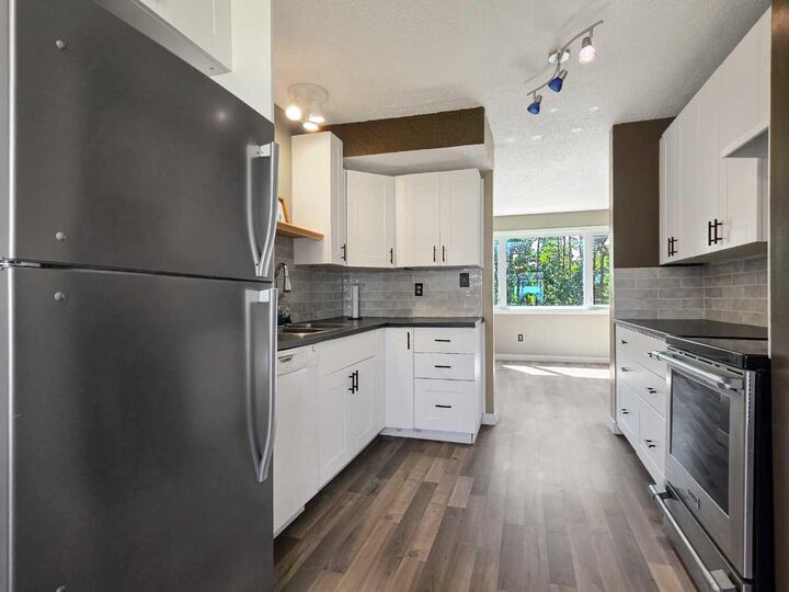 Property Photo:  37 97 Avenue  AB T0E 0Y0 