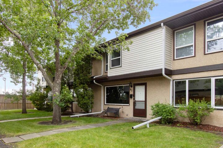 Property Photo:  630 Sabrina Road SW 92  AB T2W 2N7 