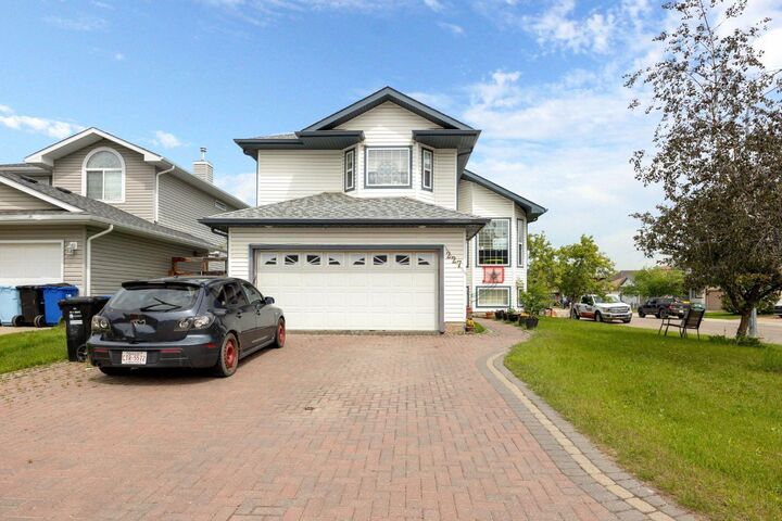 Property Photo: 227 Warren Road AB T9H 5J9