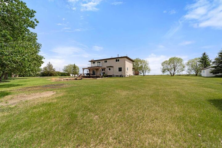 Property Photo: 106 Martin Avenue AB T0C 0L0