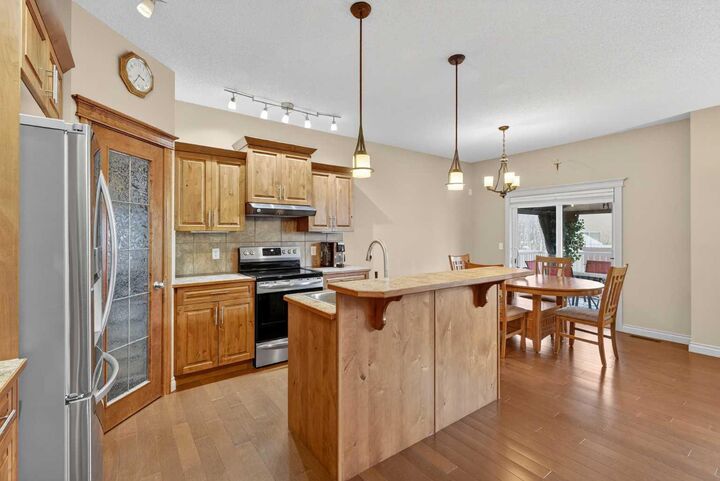 Property Photo:  1163 Prairie Springs Hill SW  AB T4B 0G1 
