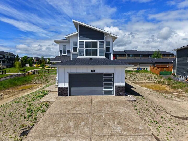 75 Sunvalley Way — photo 1