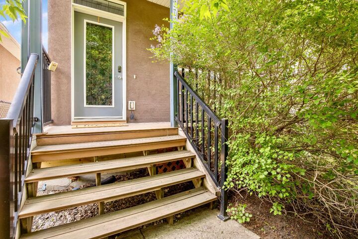 2705 11 Avenue SE — photo 1