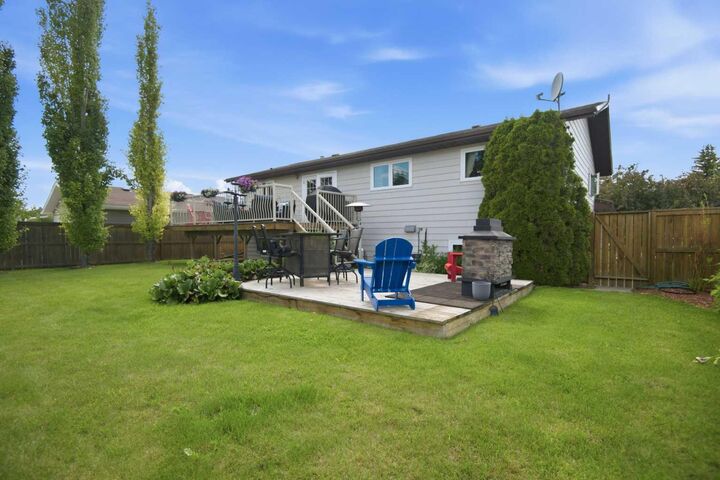 Property Photo: 92 McCullough Crescent AB T4R 1S7