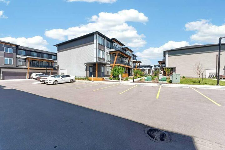 Property Photo: 10060 46 Street NE 708 AB T3J 2H8