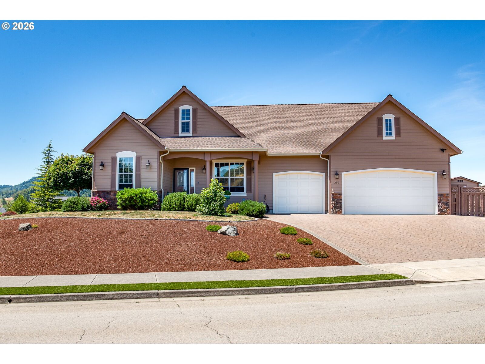 Property Photo:  330 Wil Way  OR 97496 
