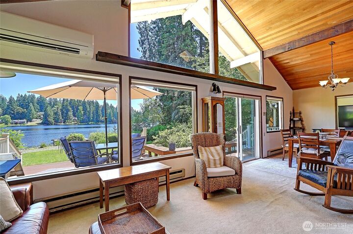 Property Photo:  13806 W Lake Kathleen Drive SE  WA 98059 