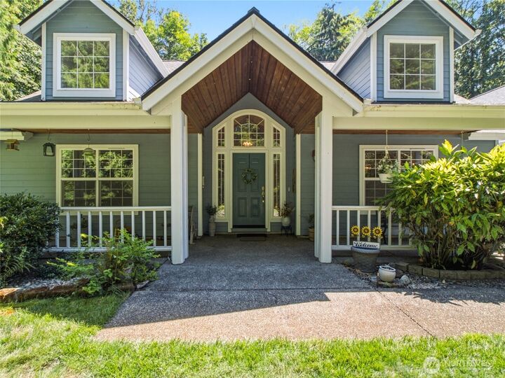 Property Photo: 3412 Quail Creek Ln NE WA 98516