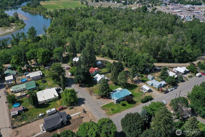 Property Photo: 514 Ash Street S WA 98841