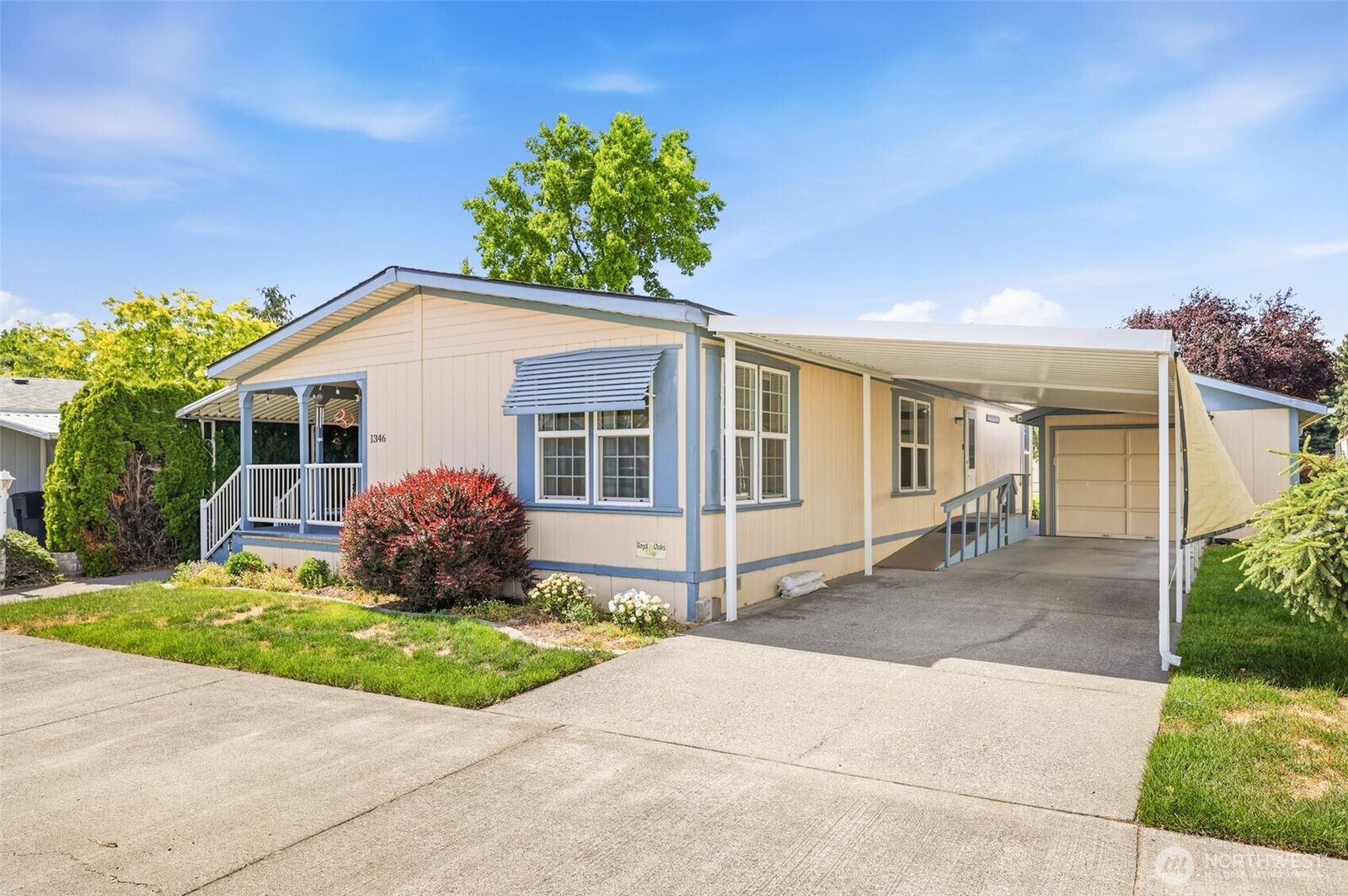 Property Photo:  1346  Rancho Villa Drive  WA 99362 