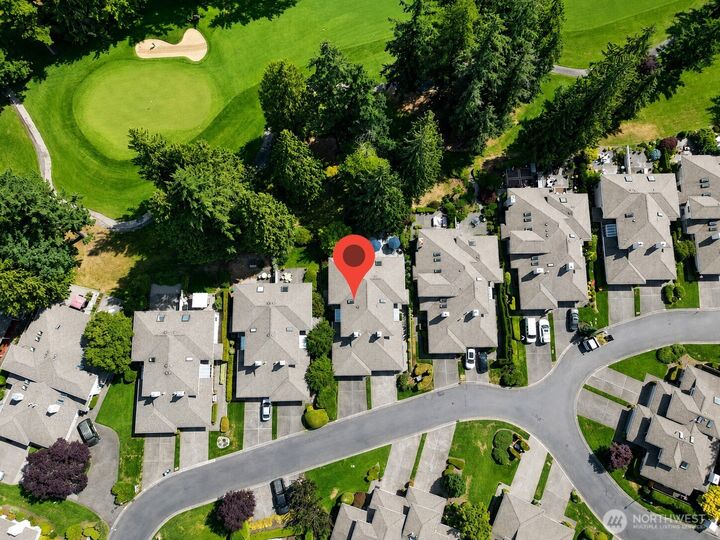 Property Photo:  2009  Mill Pointe Drive SE  WA 98012 