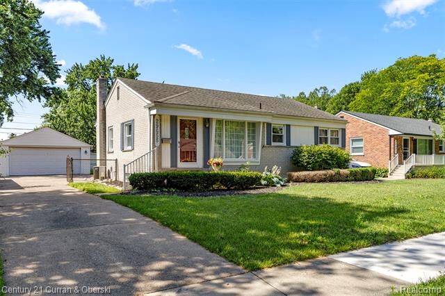Property Photo:  29655 Westfield Street  MI 48150 