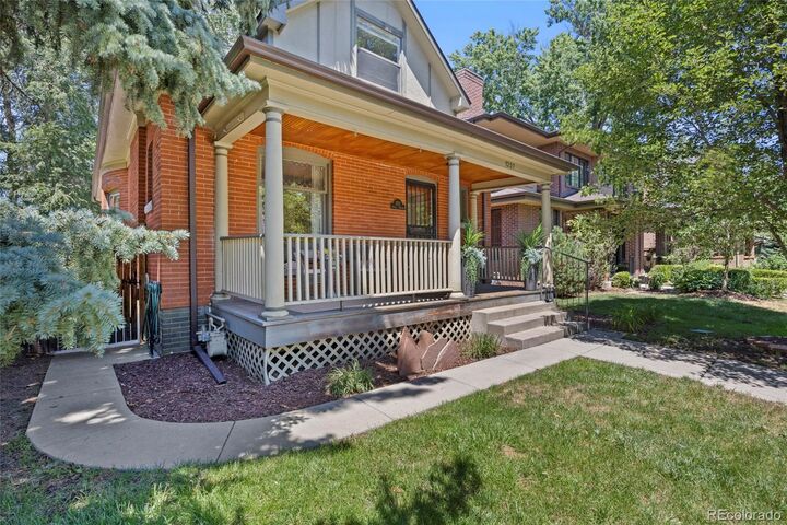 Property Photo:  1251 S Gaylord Street  CO 80210 