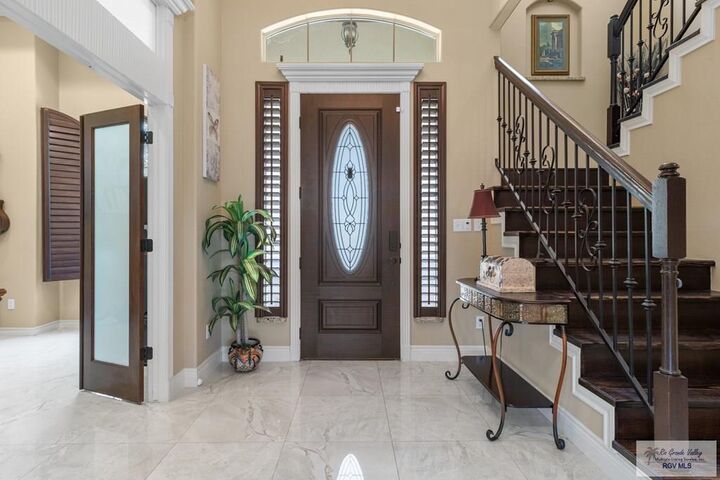 Property Photo:  2021 Stonehaven Dr.  TX 78552 