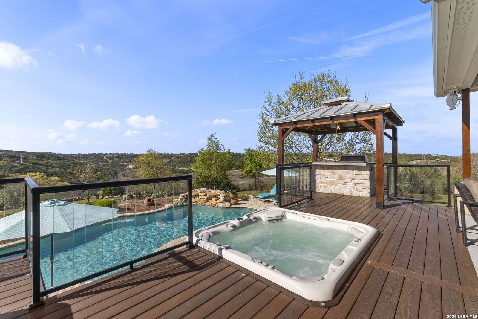 Property Photo: 616 Blue Diamond TX 78006