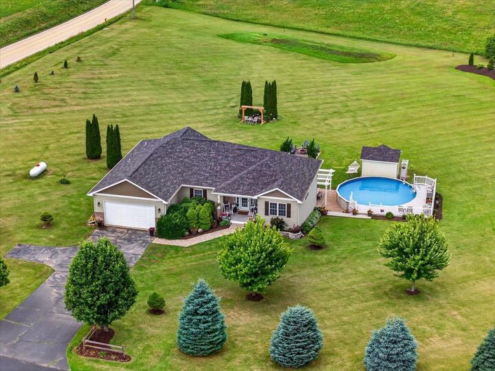 Property Photo: W7620 County Road H WI 53574