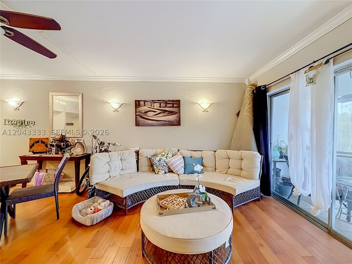 Property Photo: 1400 NE 57th Ct 207 FL 33334