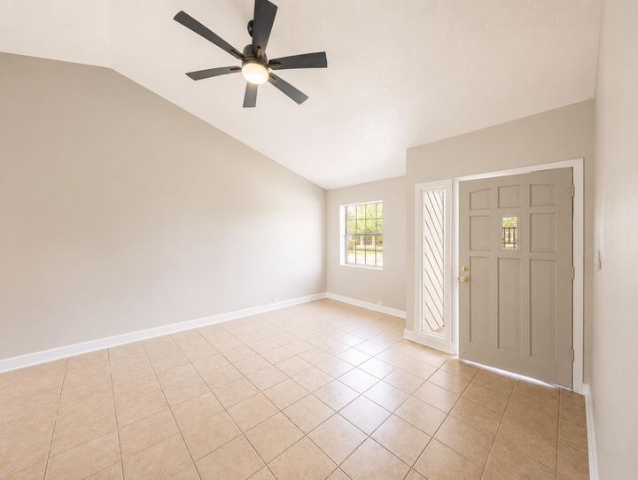 Property Photo:  6112 Linda  TX 77642 