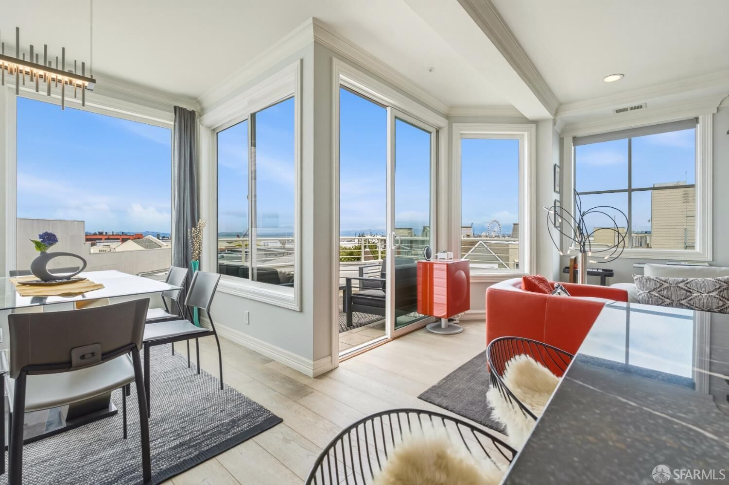 Property Photo:  748 North Point Street 2  CA 94109 