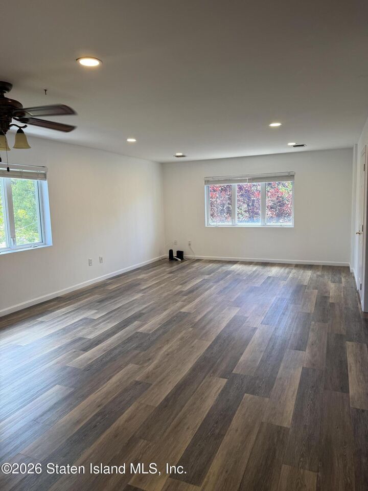 Property Photo:  3733 Richmond Avenue 2R  NY 10312 